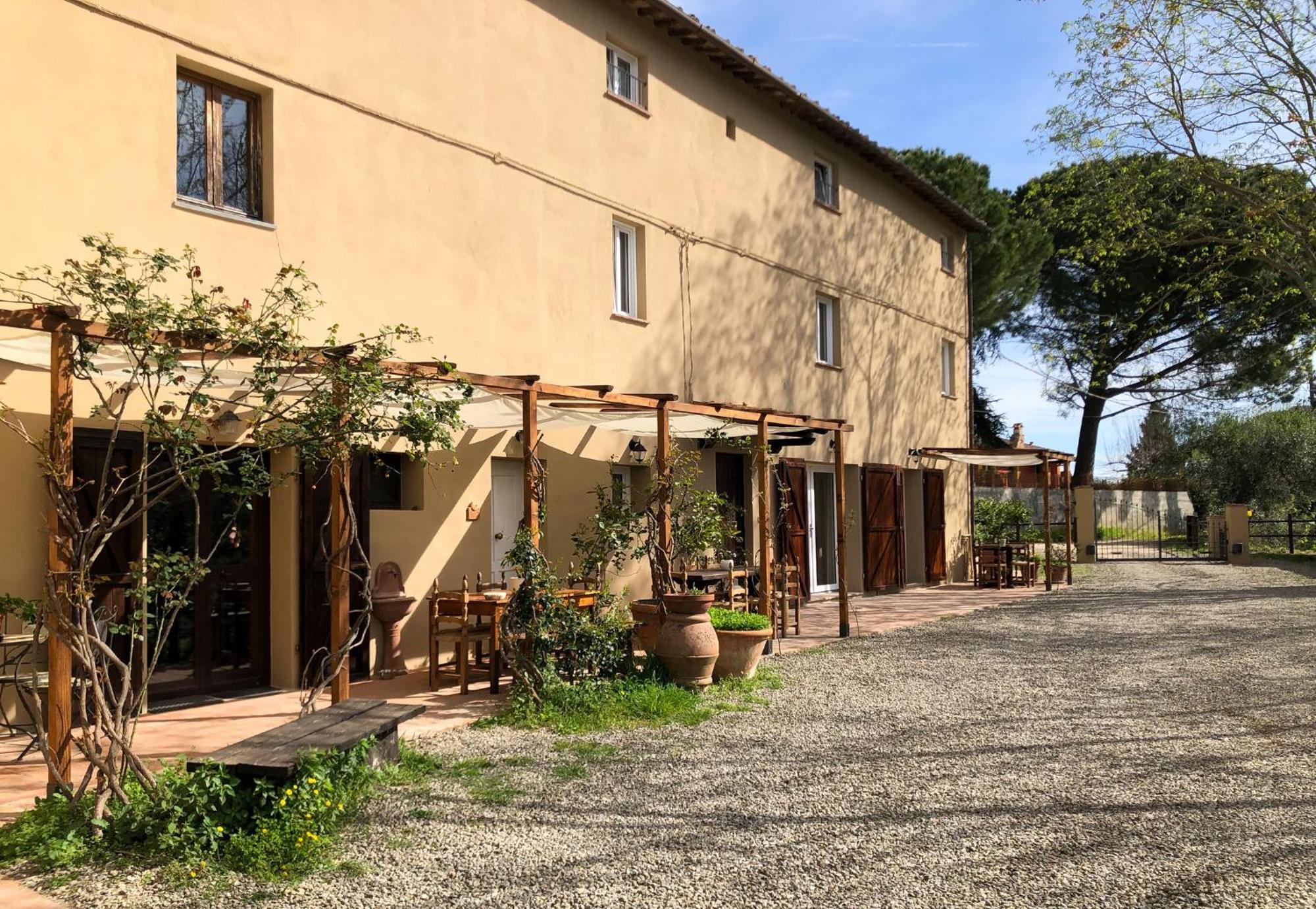 La Tonnaia Apartment Lari Exterior photo