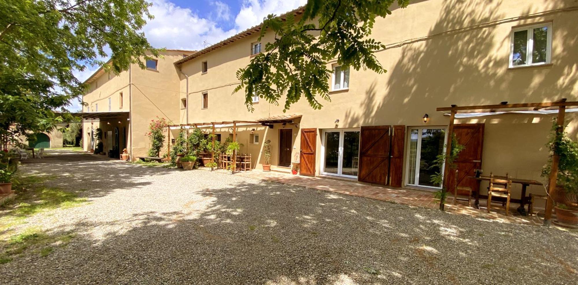 La Tonnaia Apartment Lari Exterior photo